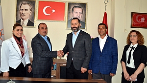 DSP'Lİ MECLİS ÜYELERİ AK PARTİ'YE GEÇTİ