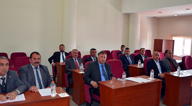 Kurada çıkan isim Meclis Başkanı oldu