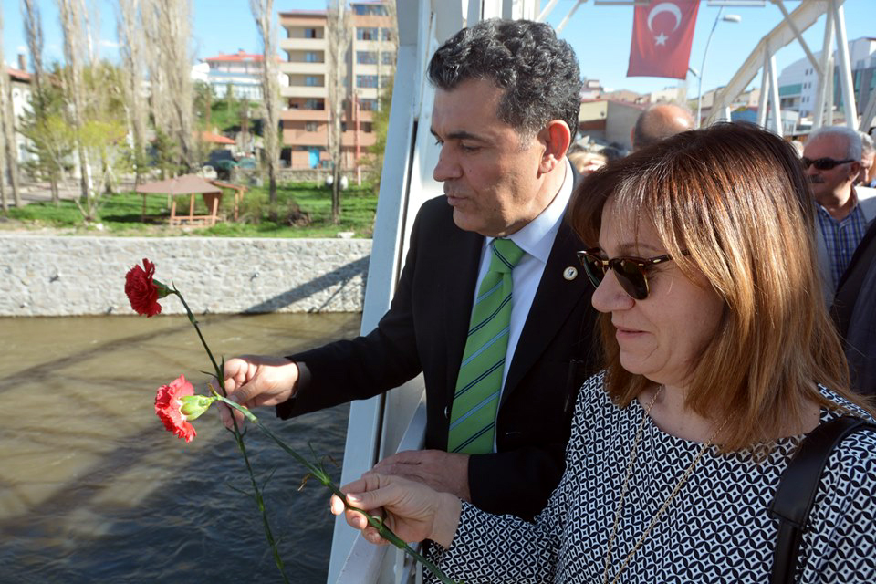 ARDAHAN'DA 93 HARBİ ŞEHİTLERİ ANILDI