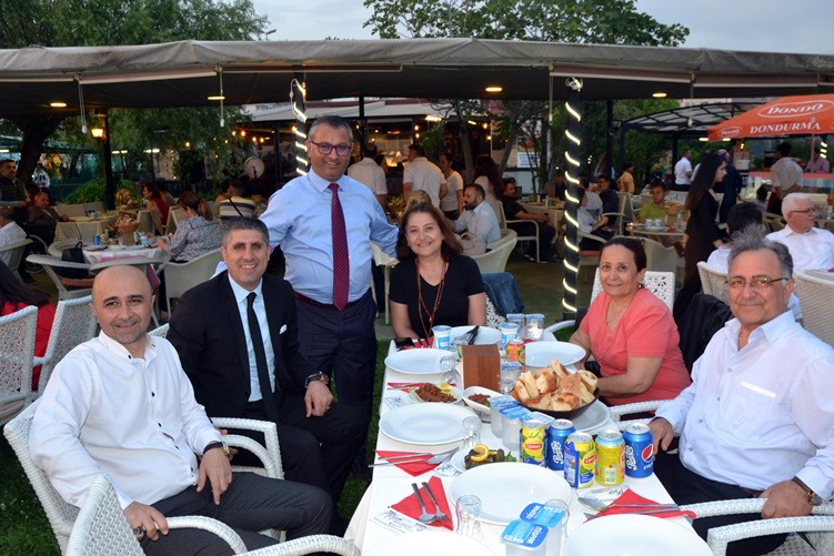 NASIROĞLU AİLESİNDEN BÜYÜK İFTAR