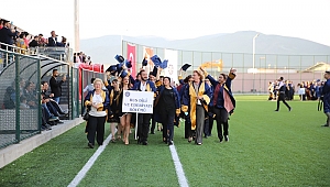 ARÜ’DE BURUK MEZUNİYET