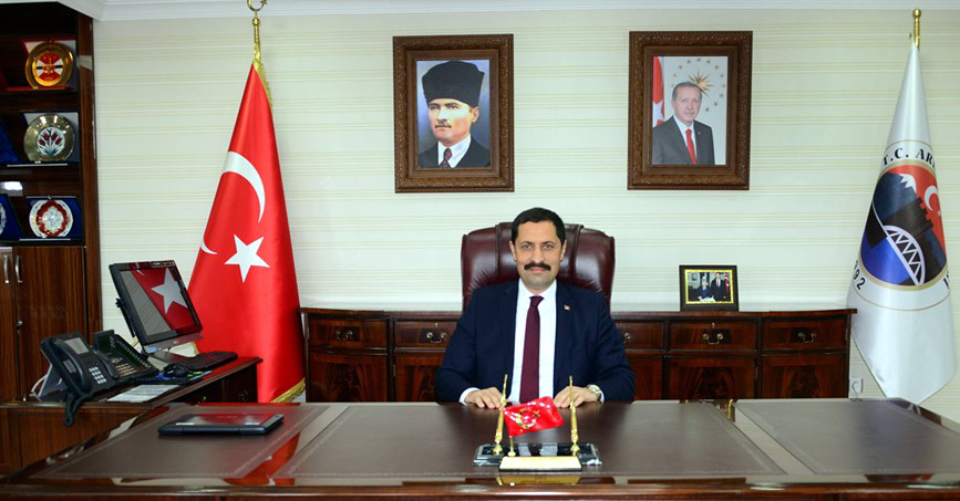 O gece milletimiz, değerlerini çiğnetmedi