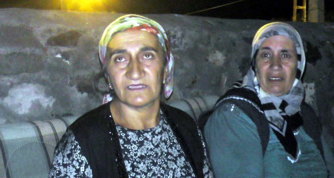 HAYVANLARI ÇALINAN AİLENİN DAMI DA ÇÖKTÜ