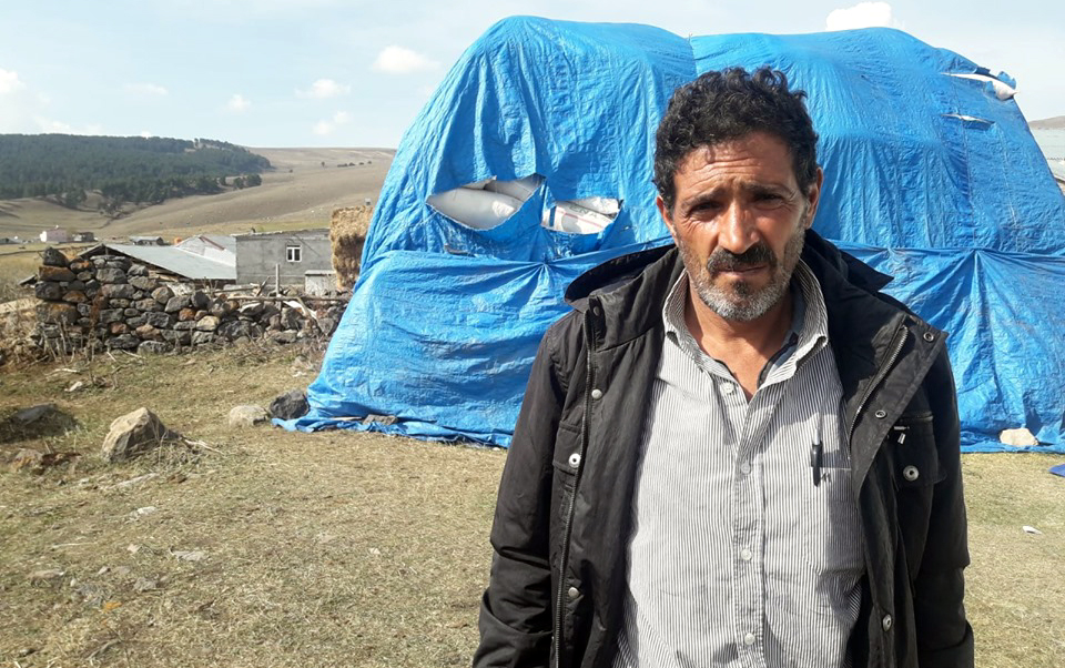 Çobanın malını da çaldılar