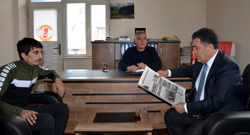 BAŞKAN DEMİR, ARDAHAN’IN A TAKIMINDA SORUN VAR