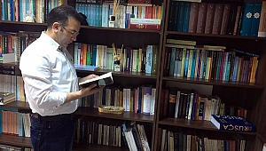 O palabıyıklı bürokrat kim?