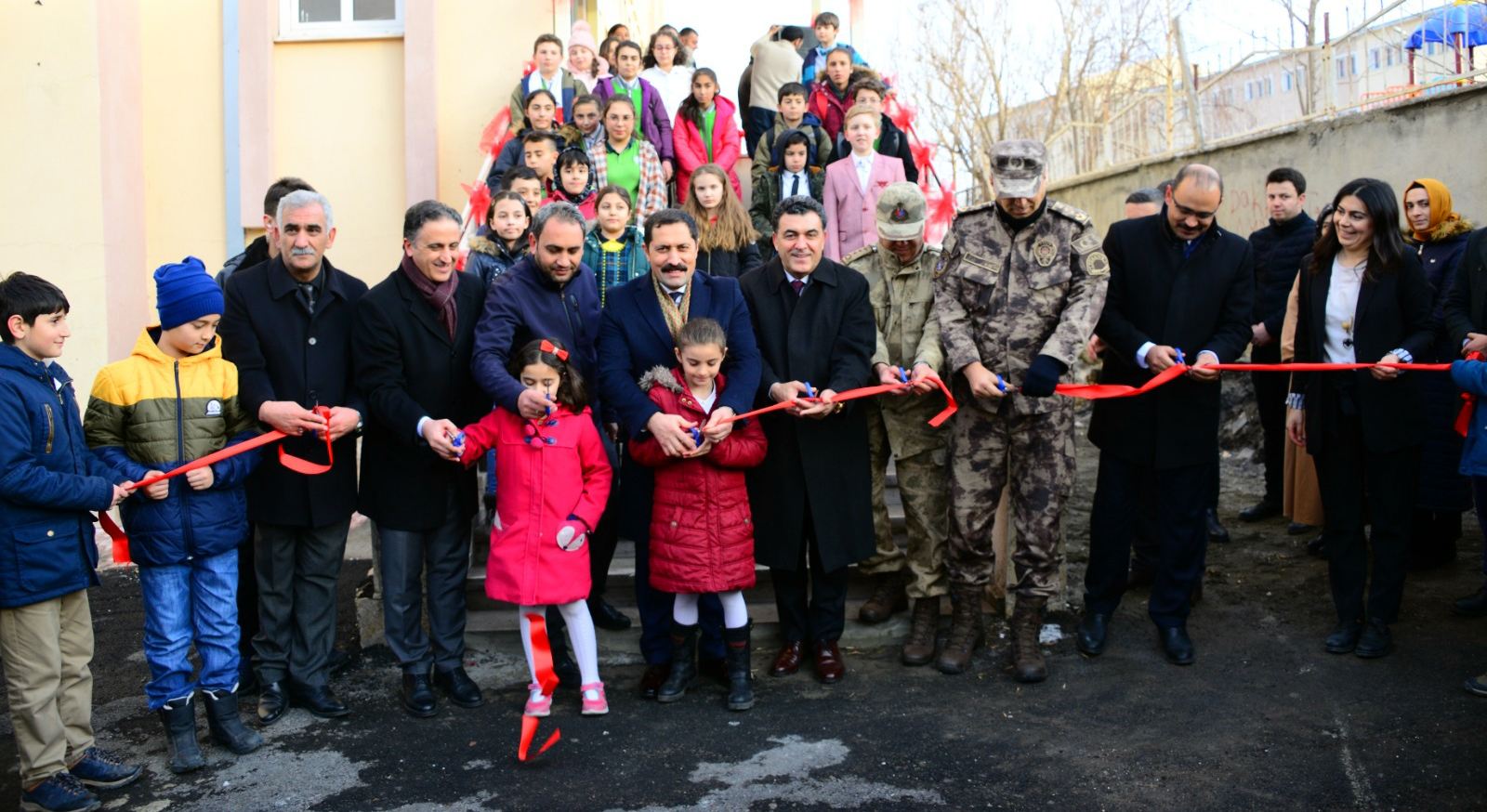 ARDAHAN'DA BİLİM VE SANAT MERKEZİ AÇILDI