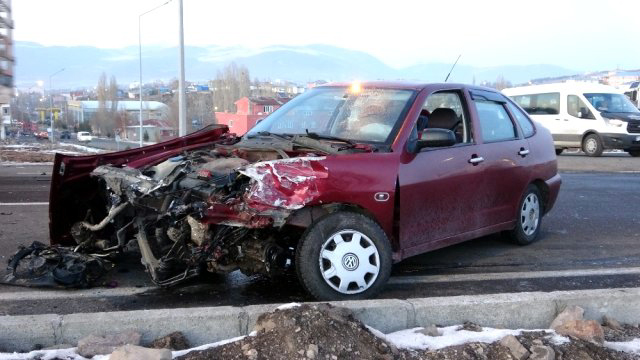 Ardahan'da trafik kazası: 4 yaralı