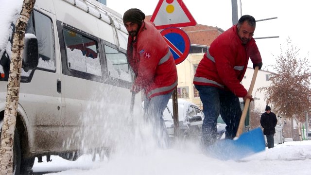 BAŞKAN DEMİR, KAR SÖZÜNÜ TUTTU