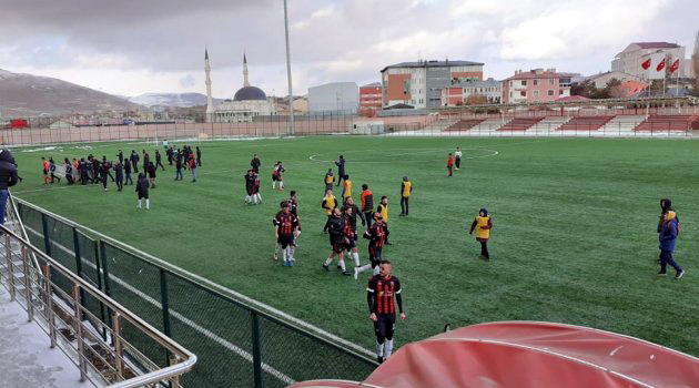 BU TAKIM ARDAHAN'IN SAHİP ÇIKIN!
