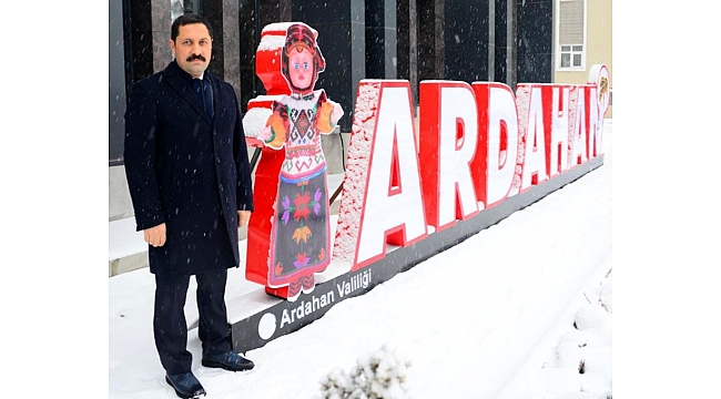 KAR VE TİPİ DOĞU'DA ULAŞIMI VURDU