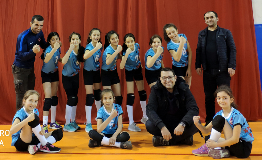 ŞAMPİYON SULTANLAR, SPOR SALONU İSTİYORLAR