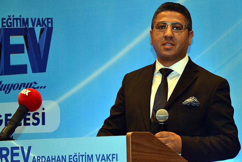 20 YILDIR ARDAHAN'I TANITIYOR