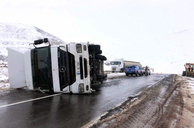 ARDAHAN'DA TRAFİK KAZASI
