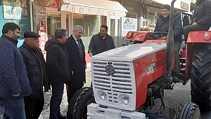 KADEME, MEYVE VERİYOR