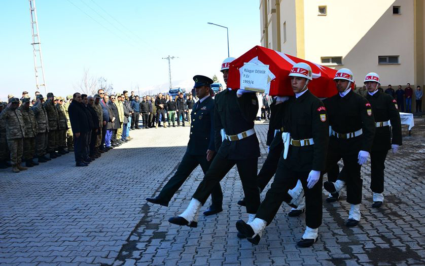 KALP KRİZİ GEÇİREN ASKER VEFAT ETTİ