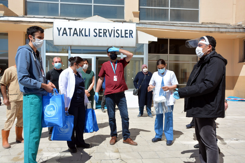 ARDAHAN, TÜRKİYE'NİN ÖRNEK BELEDİYESİ OLDU