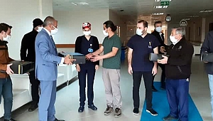 Başkan Özer, sağlıkçıları unutmadı
