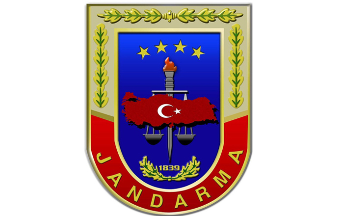 Sahte komutanlar yakalandı