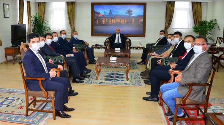 VALİ ÖNER’E HOŞ GELDİN ZİYARETLERİ SÜRÜYOR