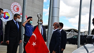 VALİ ÖNER, GÜRCİSTAN SINIRINDA