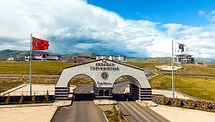ARDAHAN ÜNİVERSİTESİ EMİN ADIMLARLA BÜYÜMEYE DEVAM EDİYOR