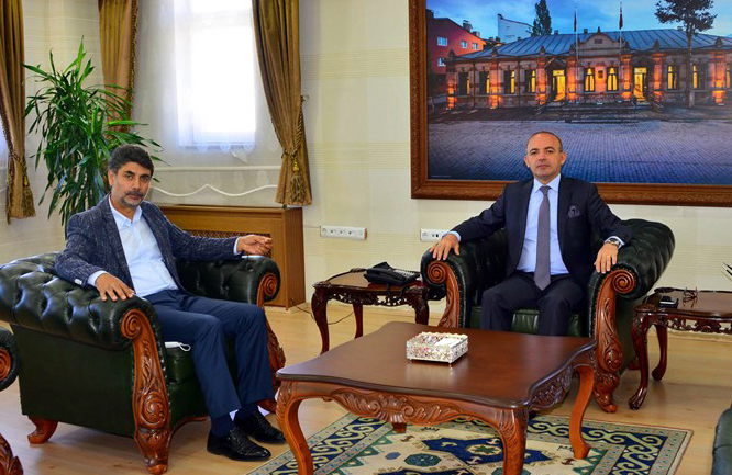 ATALAY’DAN VALİ ÖNER’E HAYIRLI OLSUN ZİYARETİ