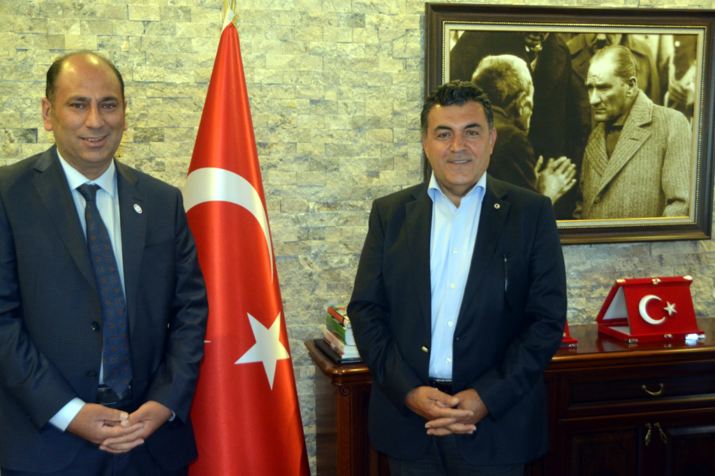 GENÇ PARTİDEN BAYRAM ZİYARETİ