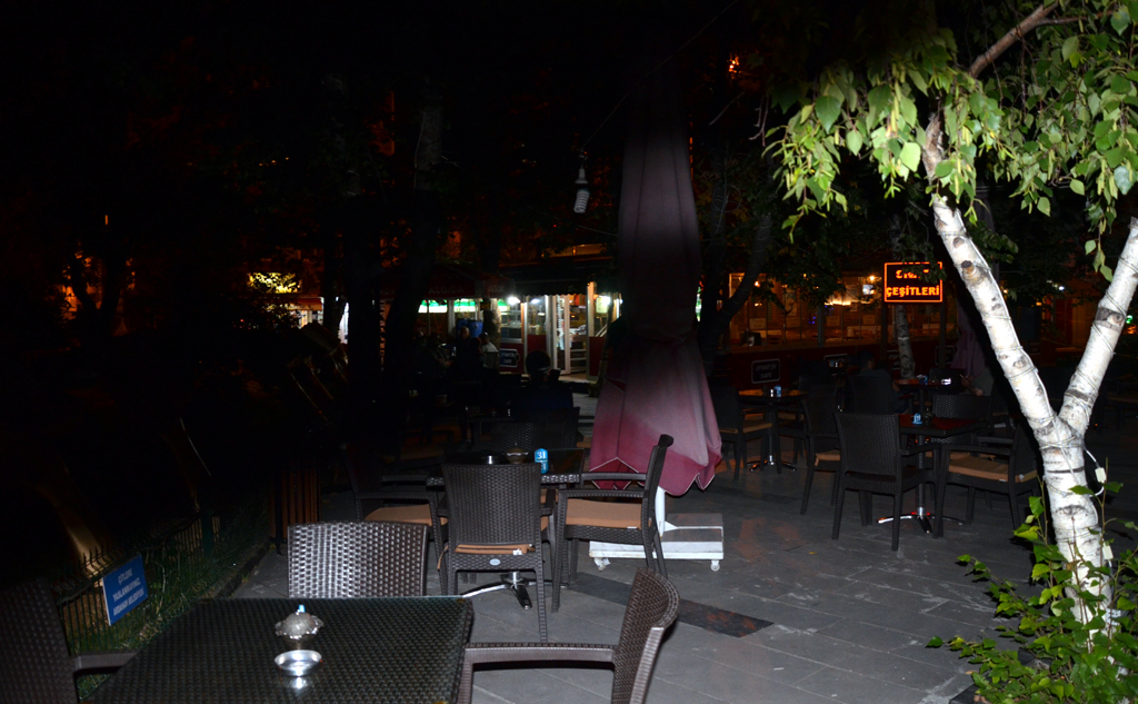 PARKTA CEHENNEM KARANLIĞI