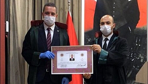 İLKER ÖZGÜR TÜRKOĞLU, AVUKATLIK RUHSATINI ALDI