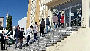 ARDAHAN'DA 8 KAÇAK GÖÇMEN YAKALANDI