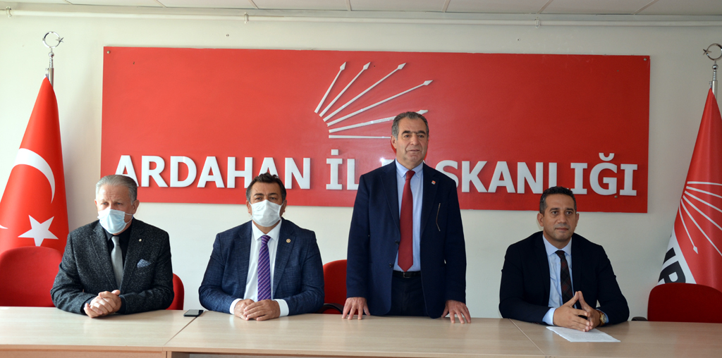 CHP HEYETİ: İKİ KAPI VAR, BİR BACA YOK