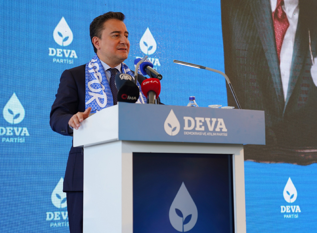 DEMOKRASİYİ ASKIYA ALIRSANIZ, EKMEĞİ DE ASKIYA KOYARSINIZ