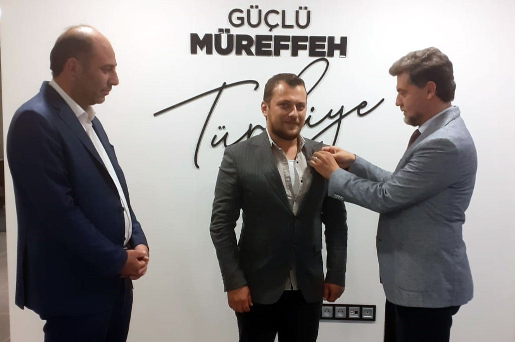 GENÇ PARTİ YANIYOR, GELECEK PARTİSİ YEŞERİYOR
