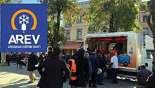 AREV, DEPREMZEDELERİN YANINDA