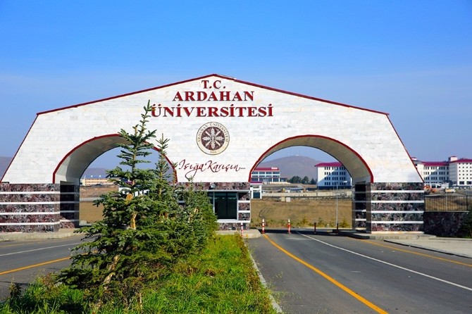 ARÜ, YENİ REKTÖRÜNÜ BEKLİYOR
