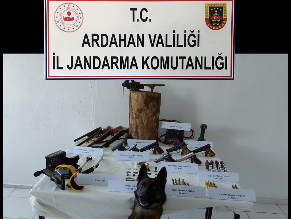 DAMAL’DA SİLAH VE MÜHİMMAT ELE GEÇİRİLDİ