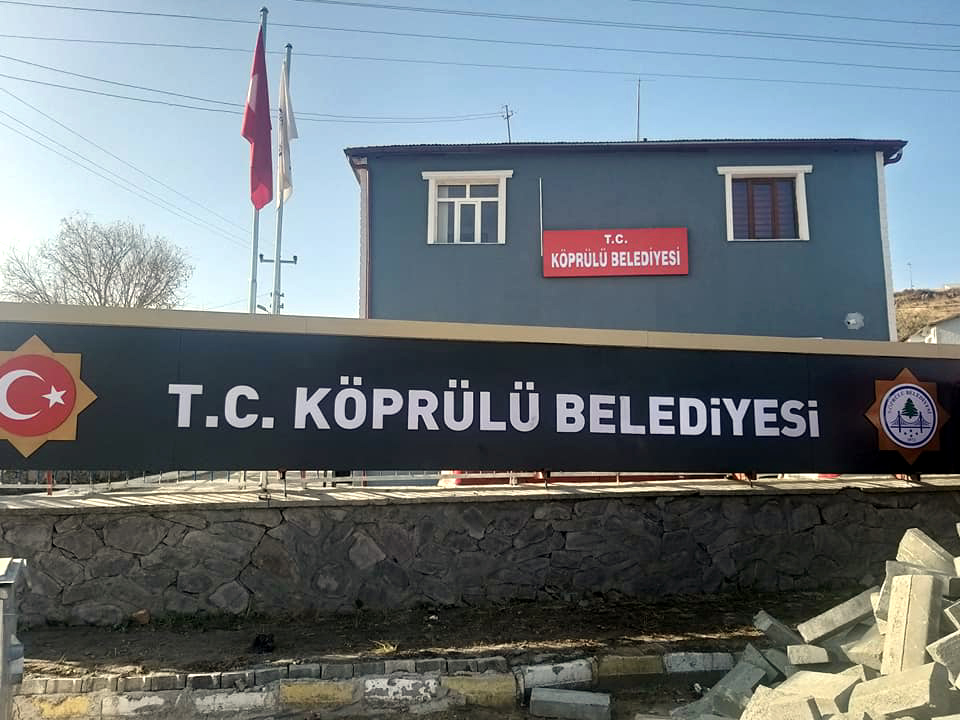 KÖPRÜLÜ'YÜ SEVENLER EL KALDIRSIN