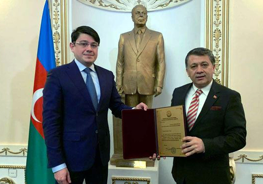 AZERBAYCAN'DAN KGK GENEL BAŞKANI DİM'E BÜYÜK ONUR