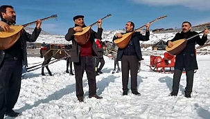 BUZ ÜZERİNDE BİRBİRİNE GİRDİLER