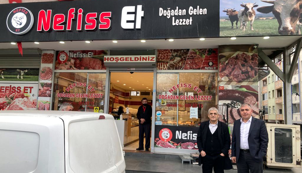 İSTANBUL’UN ET İHTİYACINI MAVZER KARDEŞLER KARŞILIYOR