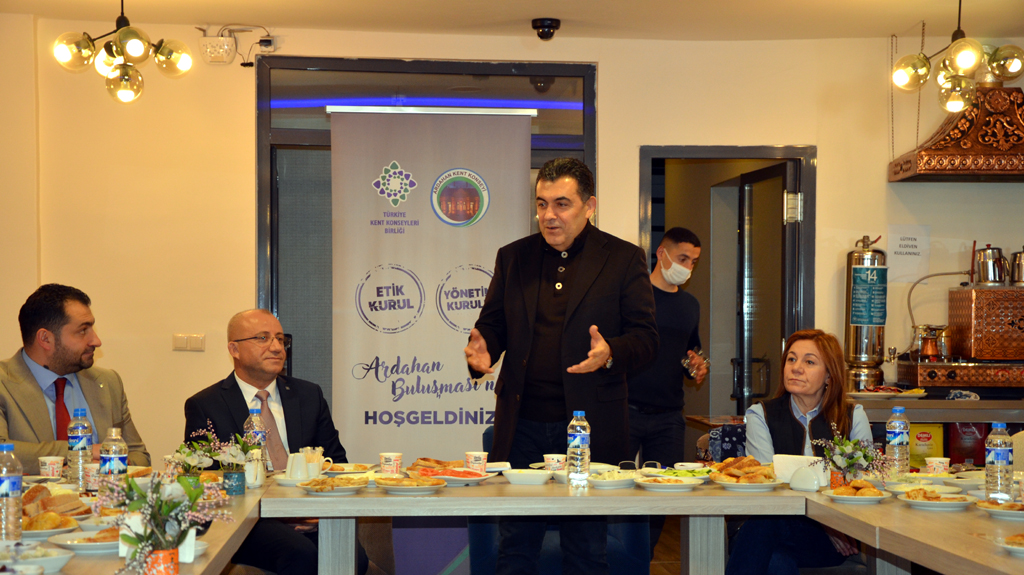 TÜRKİYE'NİN ORTAK AKLI ARDAHAN'DA BULUŞTU