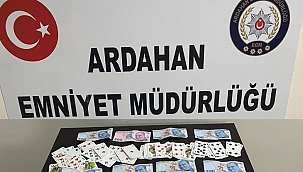 KUMAR OYNARKEN BASKINA UĞRADILAR
