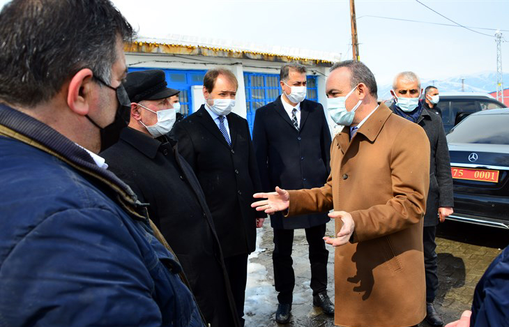 YA MAVİ, YADA KIRMIZI ÖLÜM
