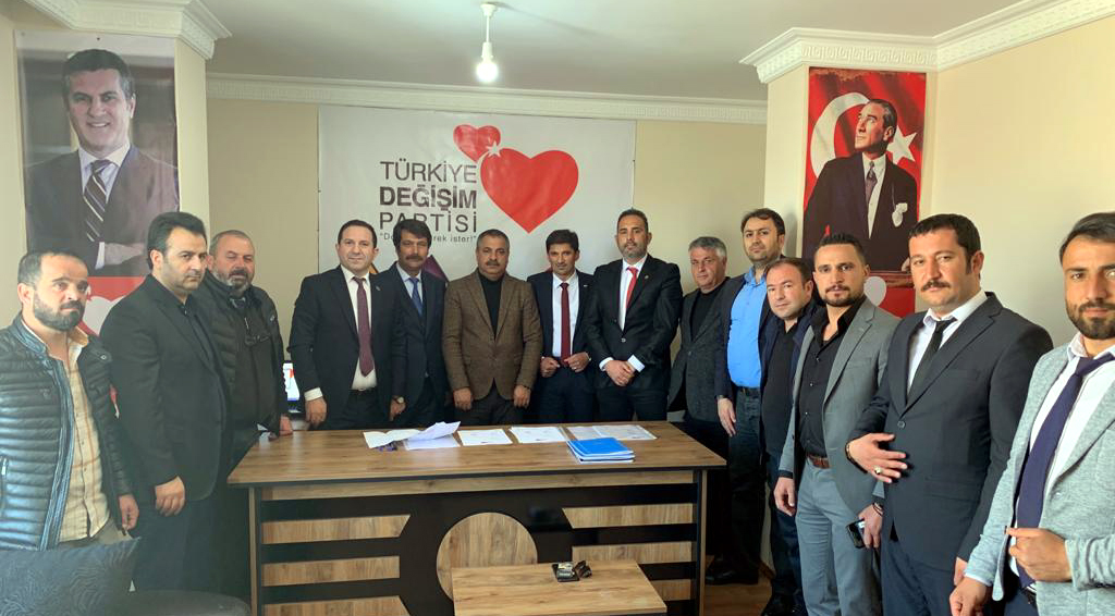 DOĞU'DA DEĞİŞİM RÜZGARI ESTİ