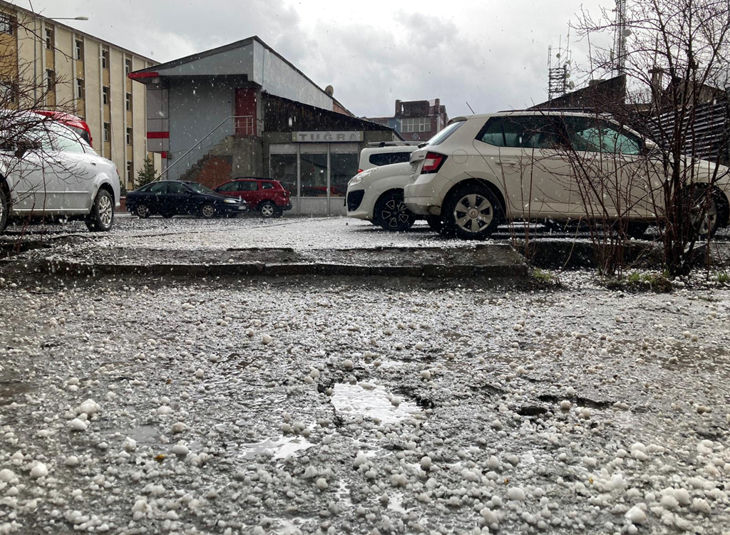 İLKBAHAR, GÖLE’YE ‘DOLU DOLU’ GELDİ
