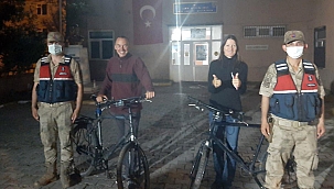 İsviçreli turistlerin imdadına jandarma yetişti