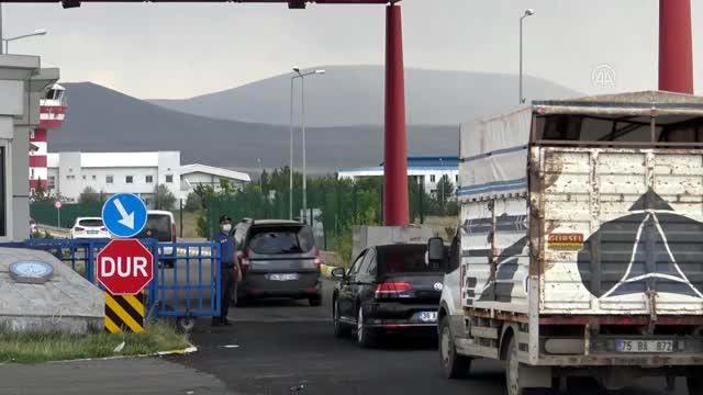 ARDAHAN’A HAVALİMANI İSTEMEYENLER BİR DAHA DÜŞÜNSÜN!