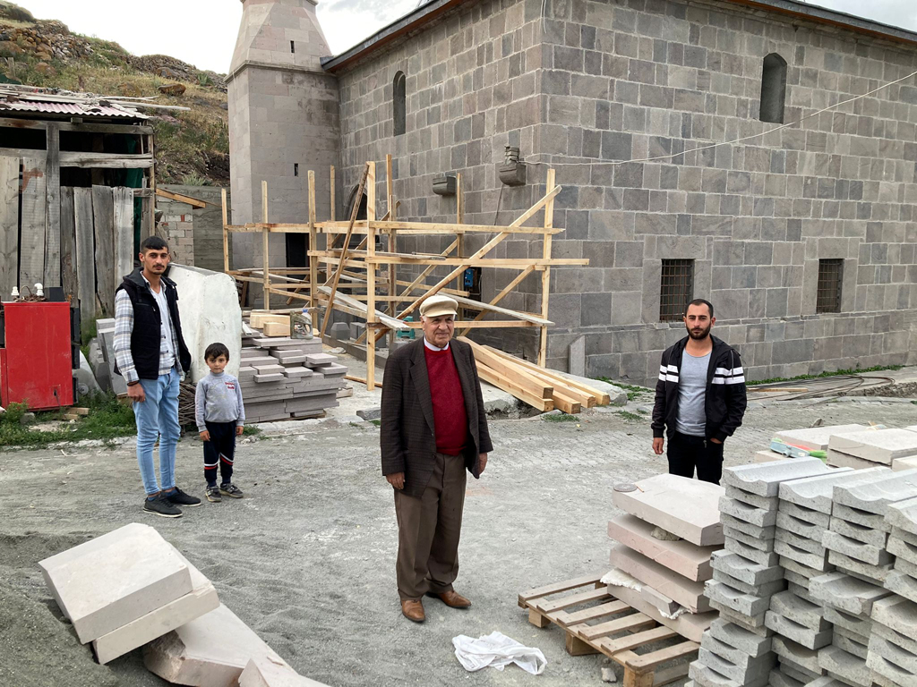 DEDEŞEN, 2 HAFTA DIŞ DÜNYAYA KAPANACAK