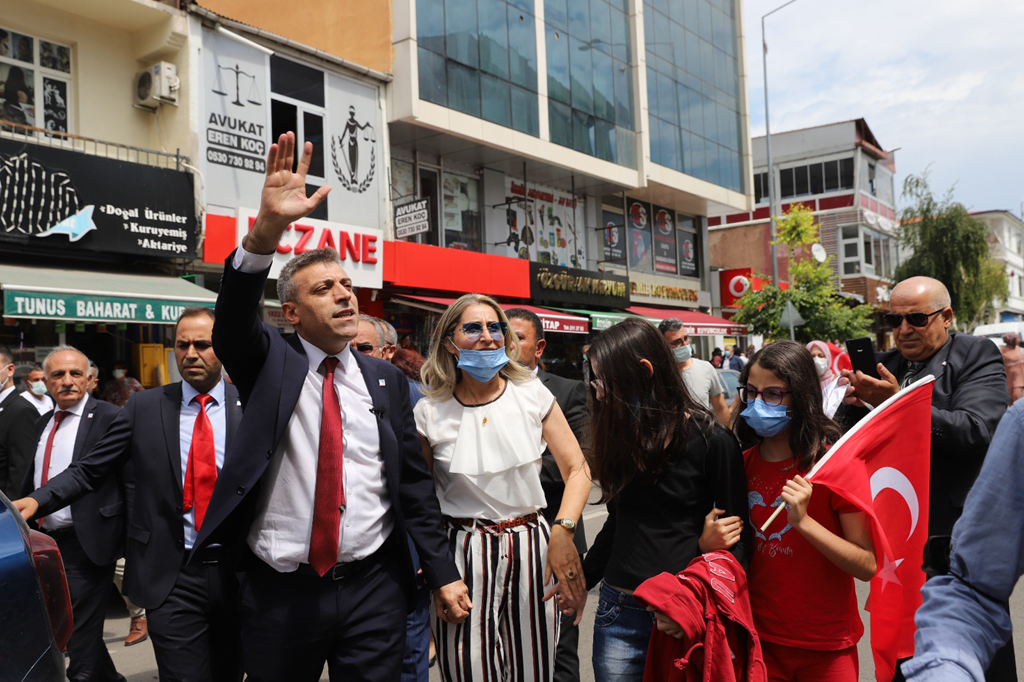 YENİLİK PARTİSİ GENEL BAŞKANI ÖZTÜRK YILMAZ ARDAHAN’DA